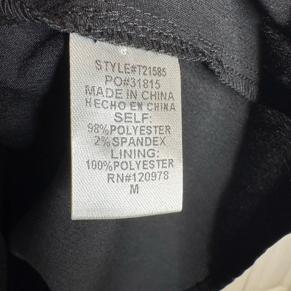 Entro Black Top Embroidered with Puff Sleeves M - Picture 5 of 6